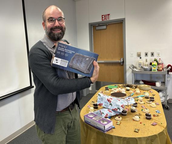 Gift Exchange Mendell Lab