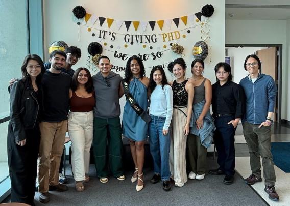 Group photo for Yoheilly's defense 2025