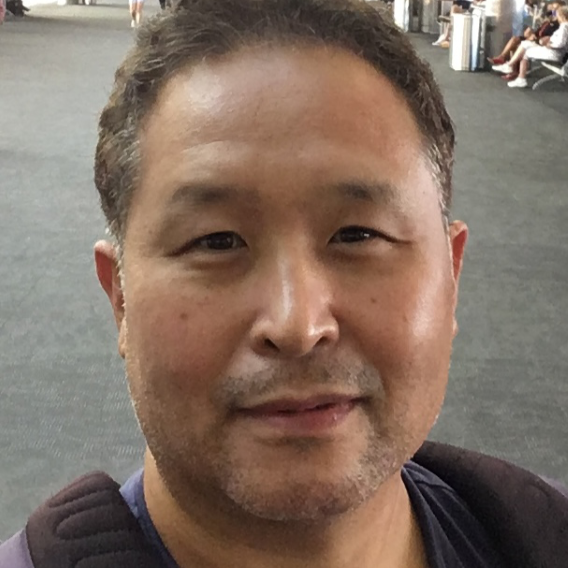 headshot of Kyungsuk Choi