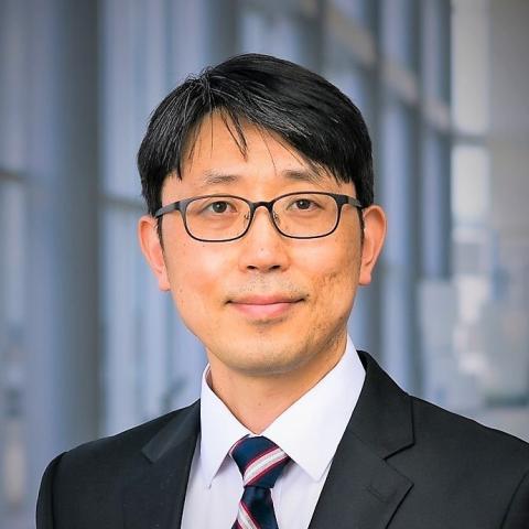 Headshot of Dr. Jeon Lee