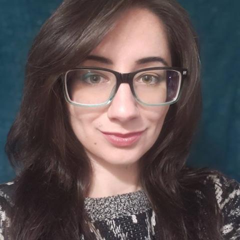 Iva Headshot