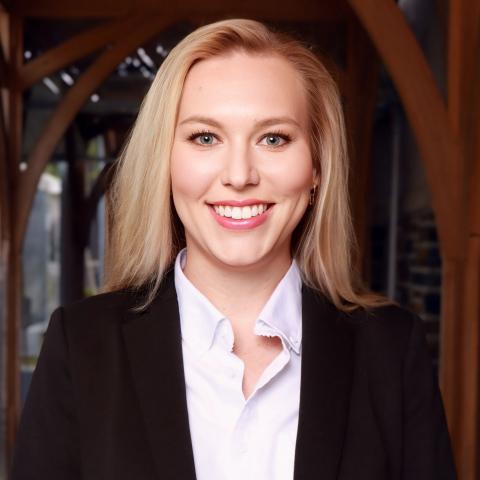 Madison Strain headshot